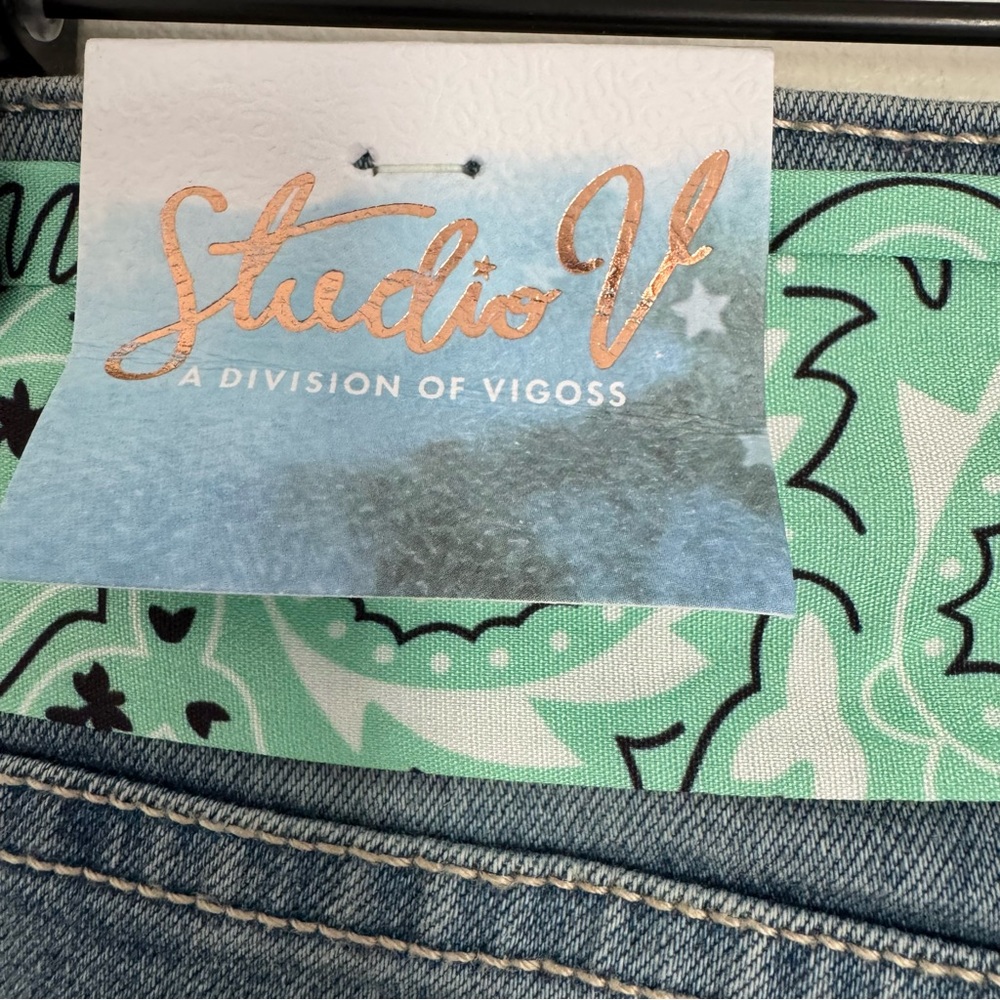 Studio V High-Waisted Denim Shorts with Bandana Scarf Belt - Girls Size 14 NWT - Picture 8 of 8